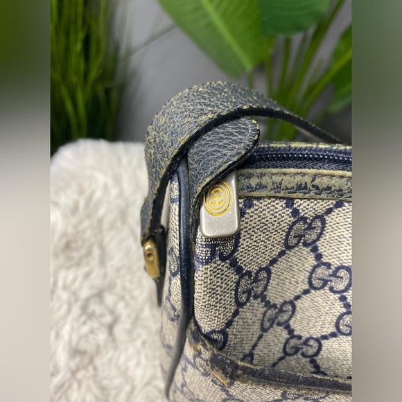 Gucci Vintage Purse - Picture 5 of 17